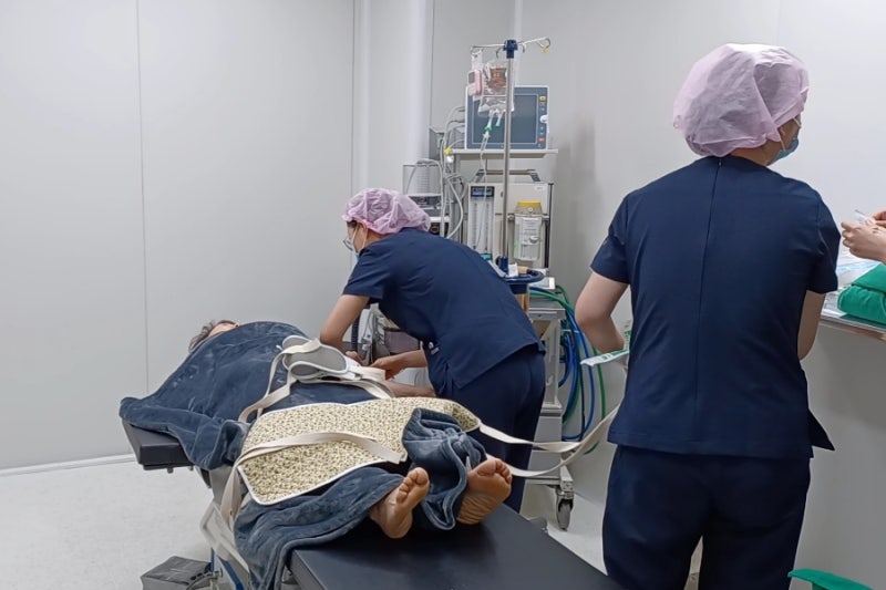 CCTV Ruang Operasi 345 Plastic Surgery & Dokter Spesialis Anestesi Standby: Memastikan Lingkungan Operasi yang Aman