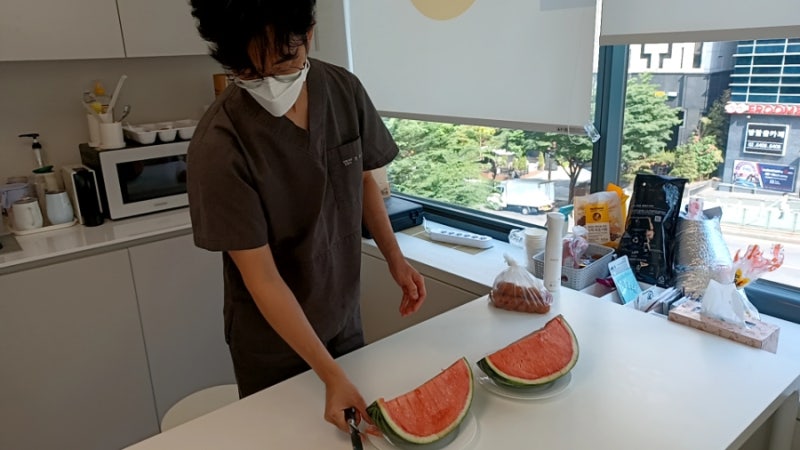 江南サムサオ整形外科 6月の診療案内：顕忠日の休診およびクリニックの近況