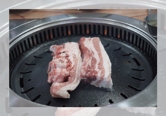 Salad to enjoy while the meat is grilling.
