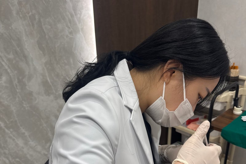 Yeoksam Station Rejuran Review: Is it true that manual injection is better?
