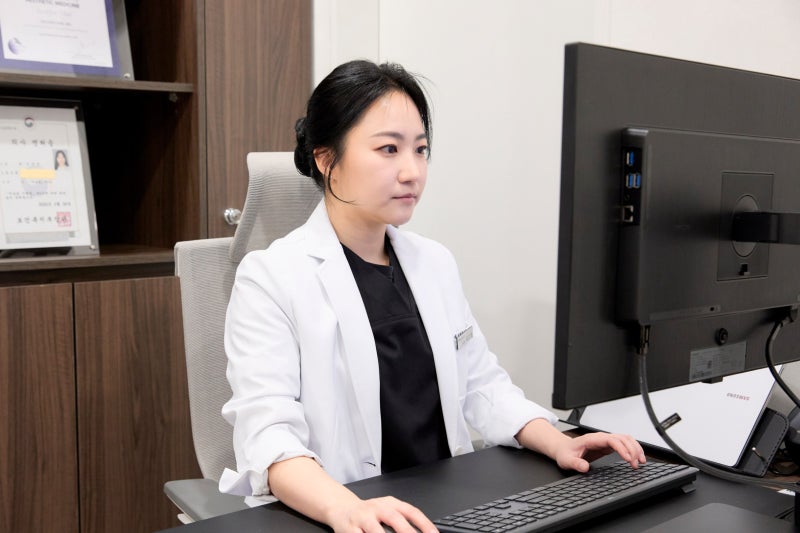 봉은사역 피부과 스킨보톡스, 시술 전 알아야 할 부작용과 병원 고르는 기준 사진 4