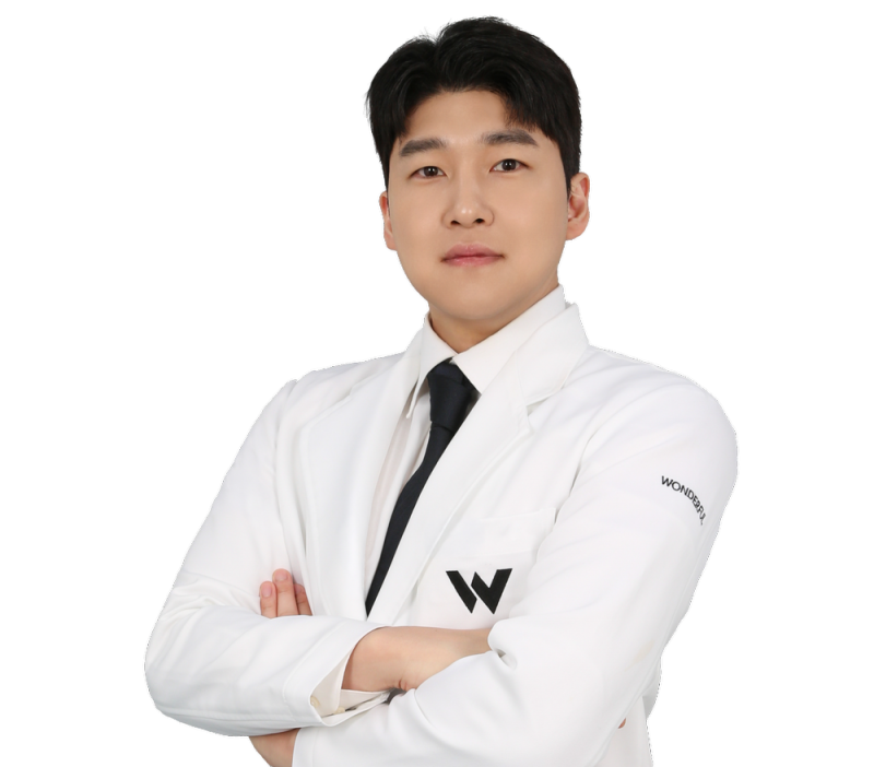이현건 원장, 원더풀 성형외과 전문의