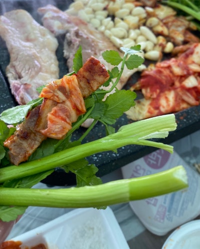 부산 근처 봄 나들이 명소 - 통도사 홍매화 구경하세요! 사진 10
