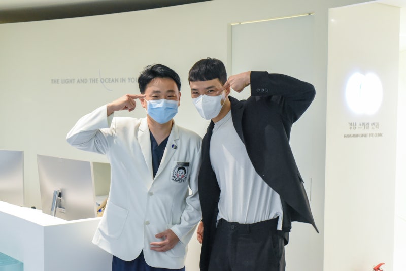 Komedian Kim Ki-ri Mengunjungi Gangnam Smile Eye Clinic! 사진 10