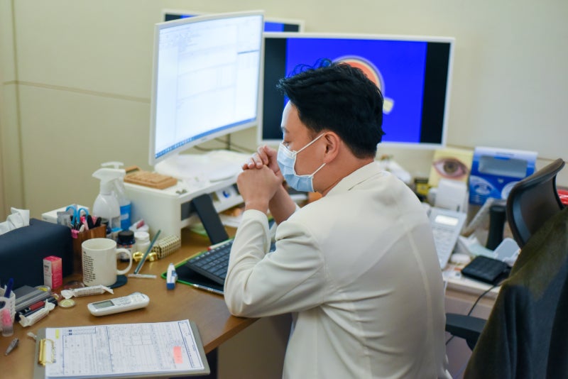 Komedian Kim Ki-ri Mengunjungi Gangnam Smile Eye Clinic! 사진 6