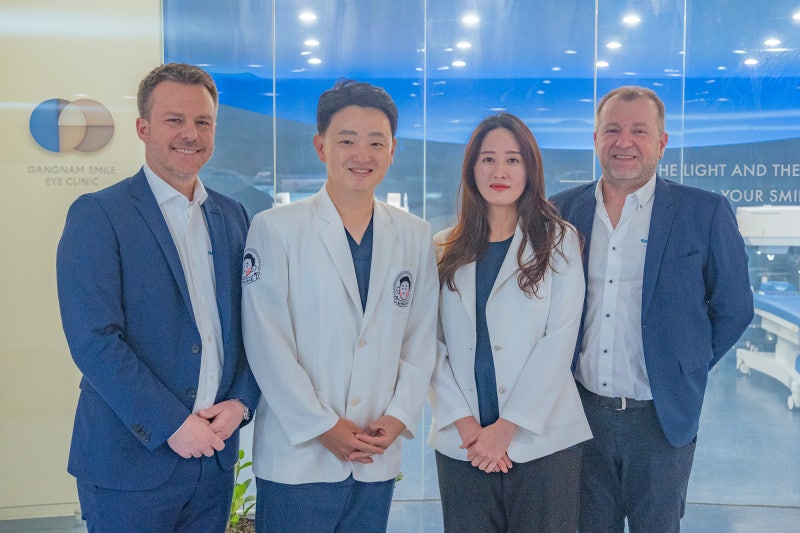 德国SCHWIND高管访问江南Smile眼科 사진 13